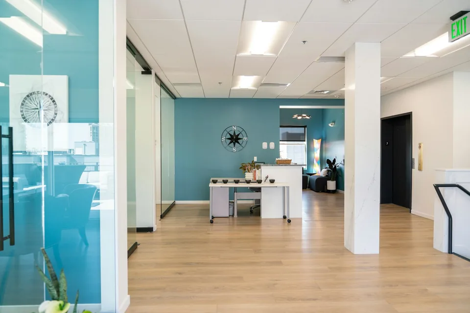 Fresco Cleaning at work in a modern commercial interior